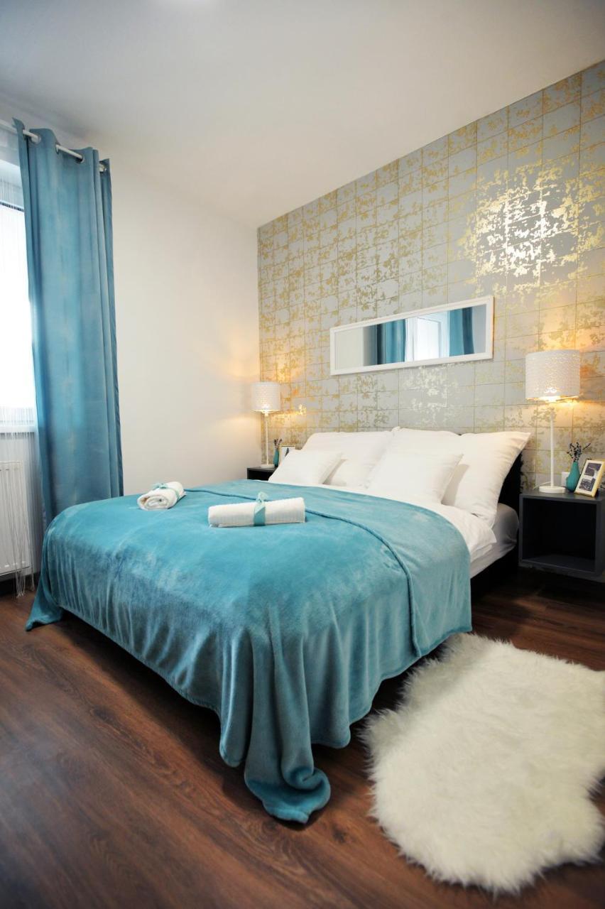 One Luxury Suites Егер Екстериор снимка