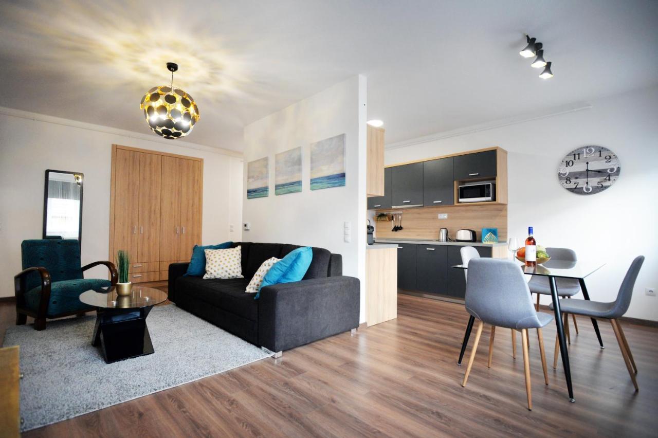 One Luxury Suites Егер Екстериор снимка