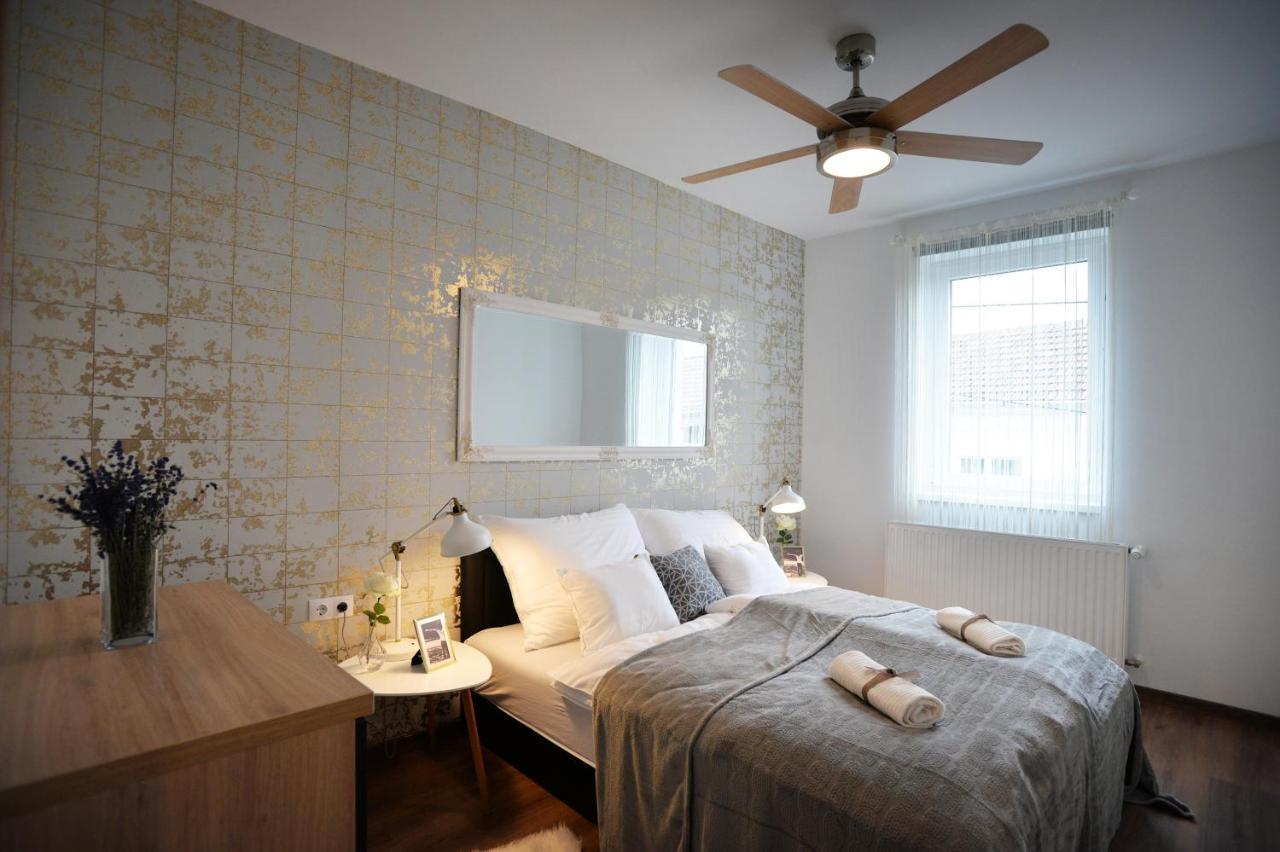 One Luxury Suites Егер Екстериор снимка